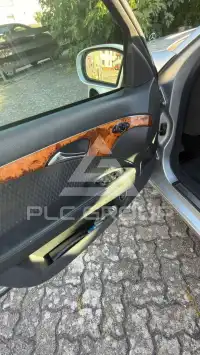 2005 Mercedes Benz 220