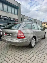 2005 Mercedes Benz C 220