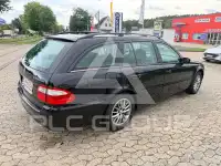 2005 Mercedes Benz E 200