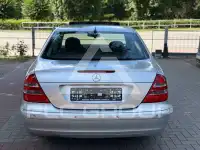 2005 Mercedes Benz E 200