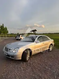 2005 Mercedes Benz E 200