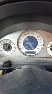 2005 Mercedes Benz E 200