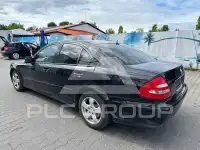 2005 Mercedes Benz E 220