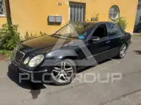 2005 Mercedes Benz E 220
