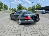 2005 Mercedes Benz E 220