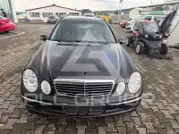 2005 Mercedes Benz E 220