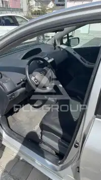 2005 Toyota YARIS