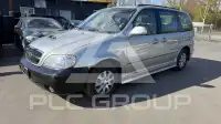 2005 KIA Carnival