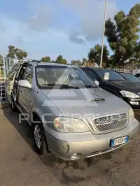 2005 KIA Carnival