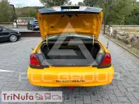 2005 Ford CROWN