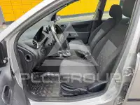 2005 Ford FIESTA