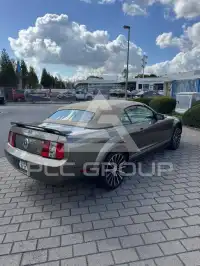 2005 Ford MUSTANG