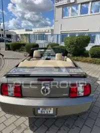 2005 Ford MUSTANG