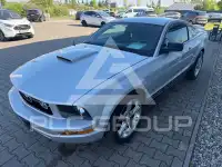 2005 Ford MUSTANG