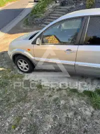 2005 Ford FUSION
