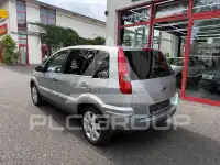 2005 Ford FUSION