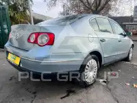 2005 Volkswagen Passat