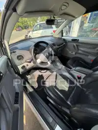 2005 Volkswagen BEETLE