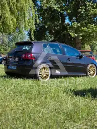 2005 Volkswagen GOLF