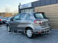 2005 Volkswagen GOLF