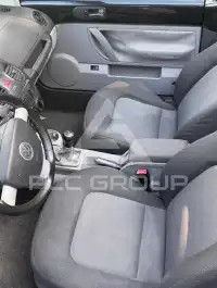 2005 Volkswagen BEETLE