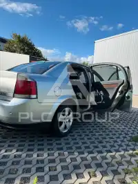 2005 Opel Vectra