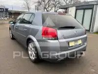 2005 Opel Signum