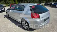 2005 Opel Signum