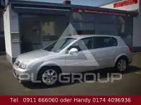 2005 Opel Signum