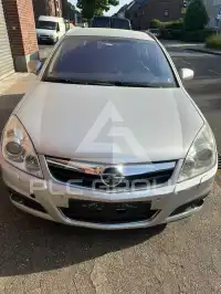 2005 Opel Signum