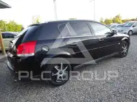 2005 Opel Signum