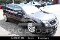 2005 Opel Signum