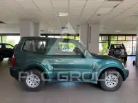 2006 Mitsubishi PAJARO