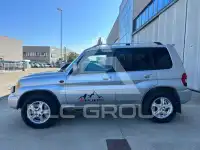 2006 Mitsubishi PAJARO