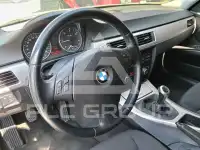 2006 BMW 320