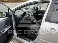2006 Mazda 5