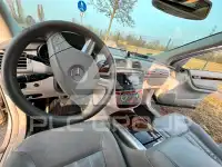 2006 Mercedes Benz R 350