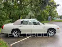 2007 Lincoln Town