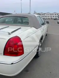 2007 Lincoln Town