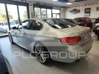 2009 BMW 320