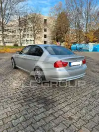 2009 BMW 320