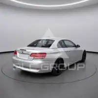 2009 BMW 320