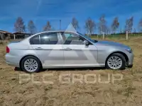 2009 BMW 320