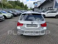 2009 BMW 320