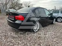 2009 BMW 320