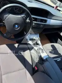 2009 BMW 320