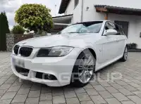 2009 BMW 320