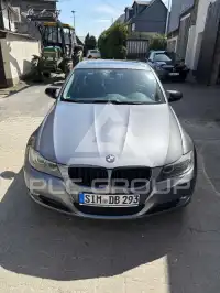 2009 BMW 318