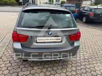 2009 BMW 318
