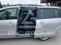 2009 Mazda 5
